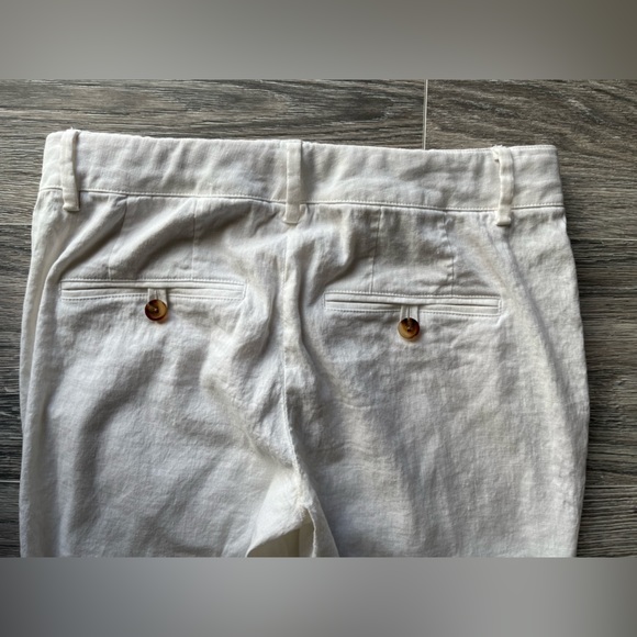 Like new, Vince 58% linen white wants, flattering fit! No rips/stains - Picture 7 of 12
